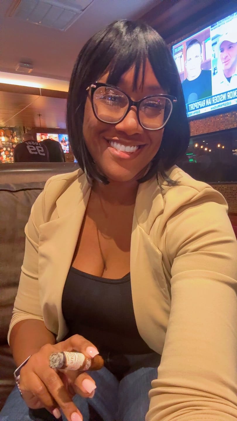 Customer photo review of Freetress Equal Full Wig - LITE 001