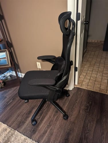 Customer photo review of M102C Office Chair