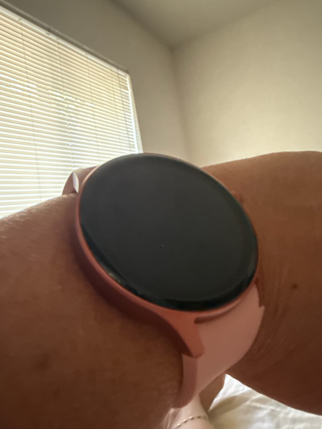 Customer photo review of BEARSCOME Blood Pressure Blood oxygen Blood Sugar Monitoring Bluetooth Talk Play Music Health Waterproof Smartwatch