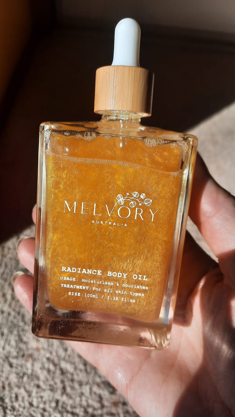 Customer photo review of Radiance Body Oil (Skin Firming)