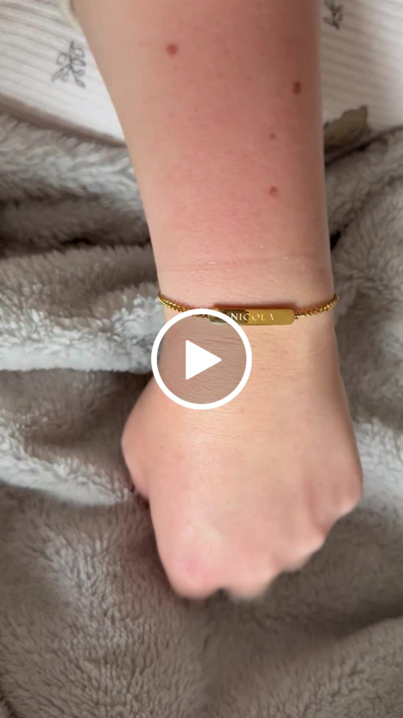 Customer video review of The Engraved Bracelet Gold