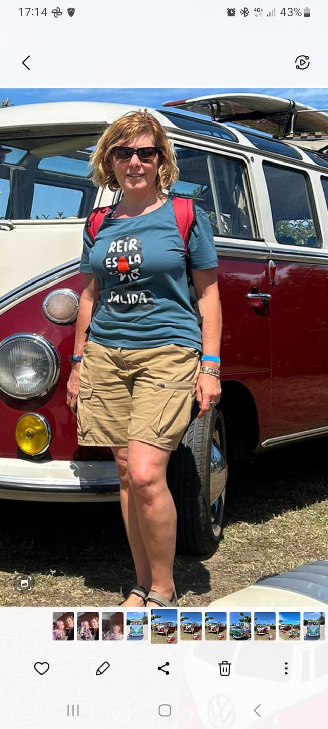 Customer photo review of Camiseta "Reír es la única salida"