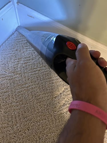 Customer photo review of Aspirateur à main V1 Pro - Moteur ultra- puissant 33 000 tr/min pour une performance exceptionnelle