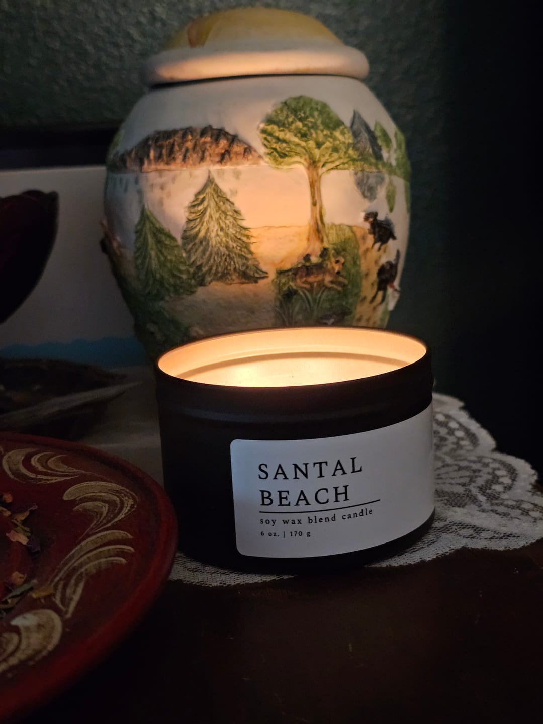 Customer photo review of Santal Beach 6 oz. Candle
