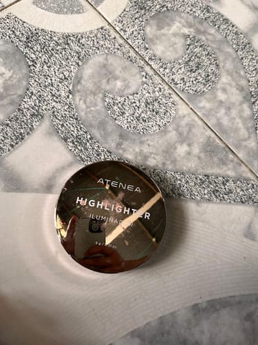 Customer photo review of ILUMINADOR EFECTO HÚMEDO SUBLIME