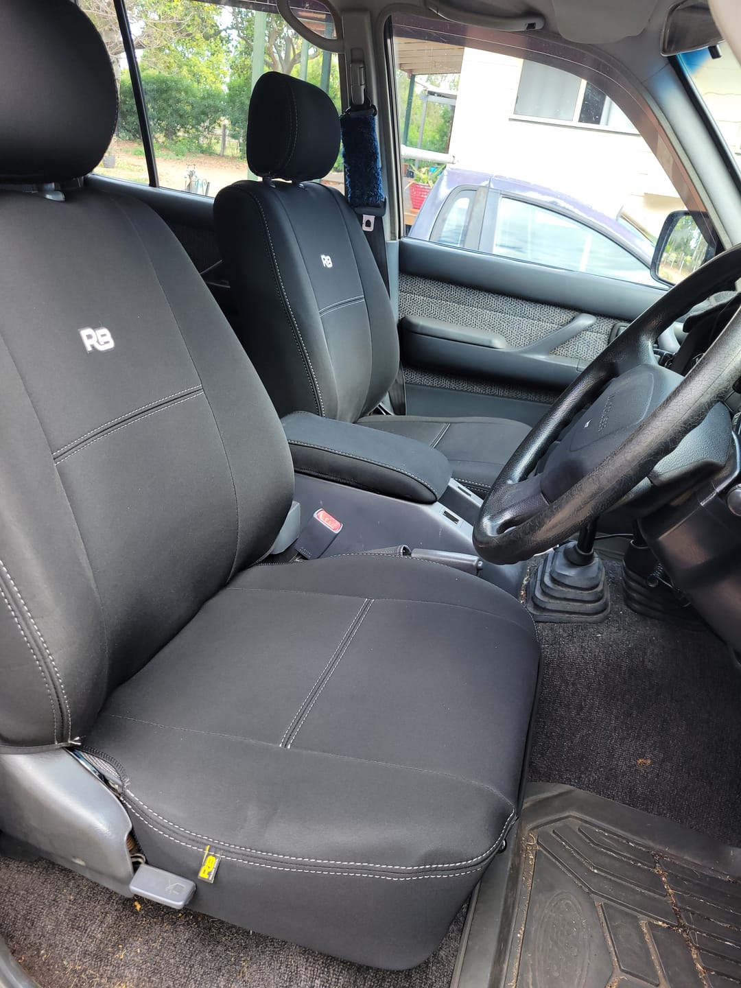 Customer photo review of Toyota Landcruiser 80 Series GXL & RV Neoprene 2x Front Seat Covers (In Stock)