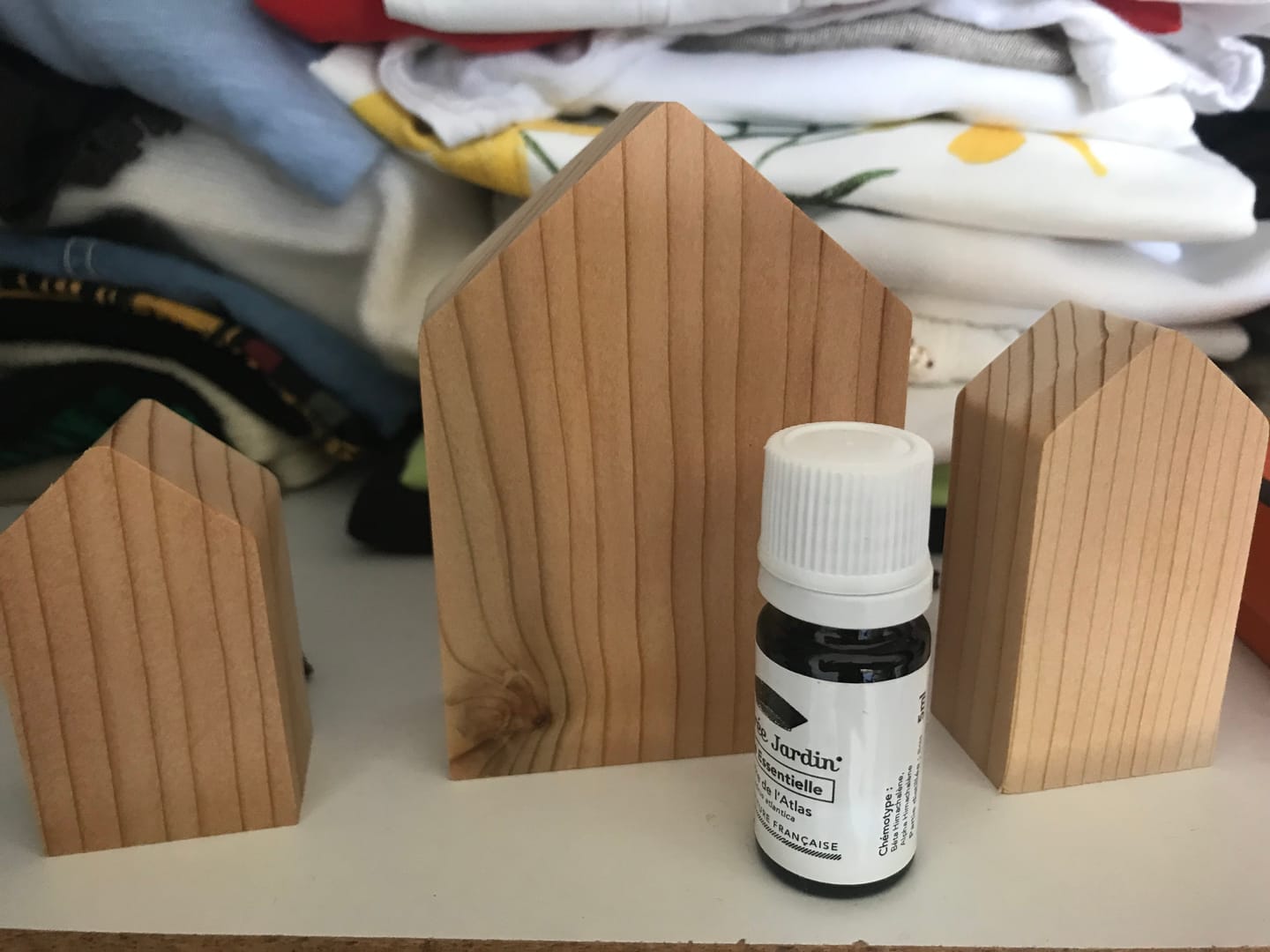 Customer photo review of Maisons de cèdre anti mites