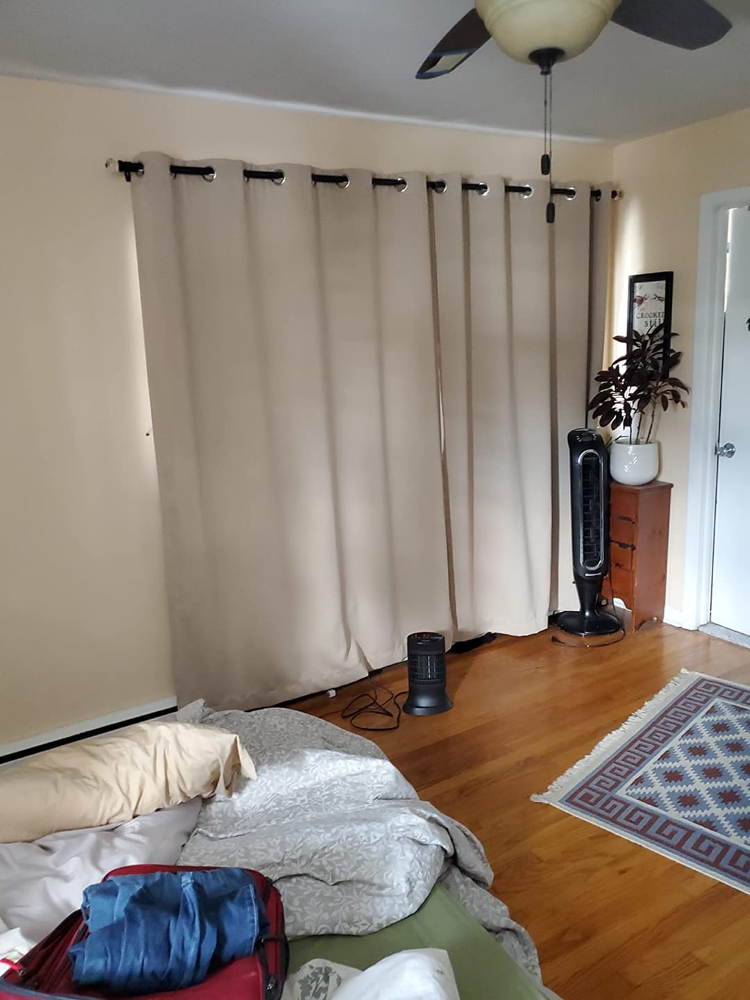 Customer photo review of Hussein 4 Layers OEKO Certified Soundproof Thermal 100% Blackout Anti-Dust Premium Custom Curtain