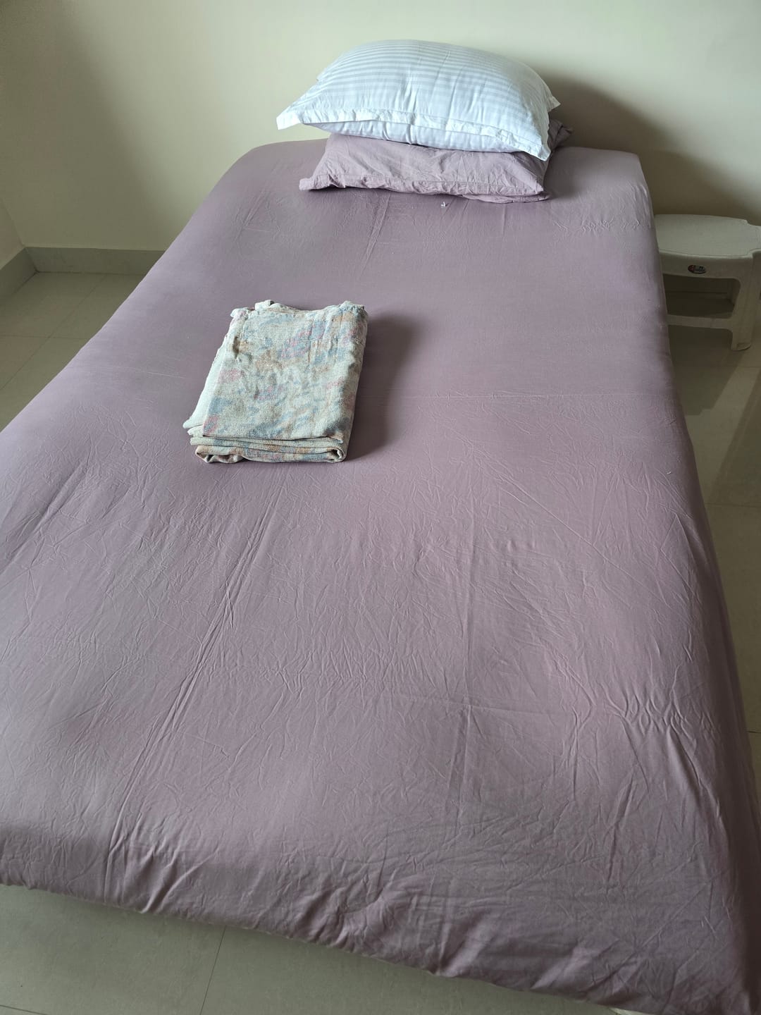 Customer photo review of Flo Super Soft Bedsheet