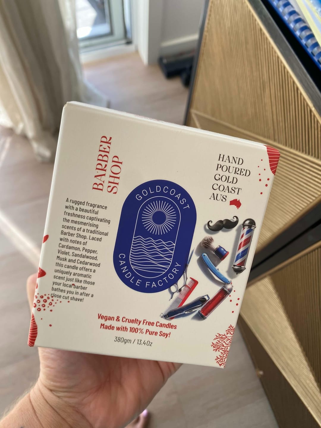 Customer photo review of Barber Shop Candle 380g (Leather & Sandalwood)