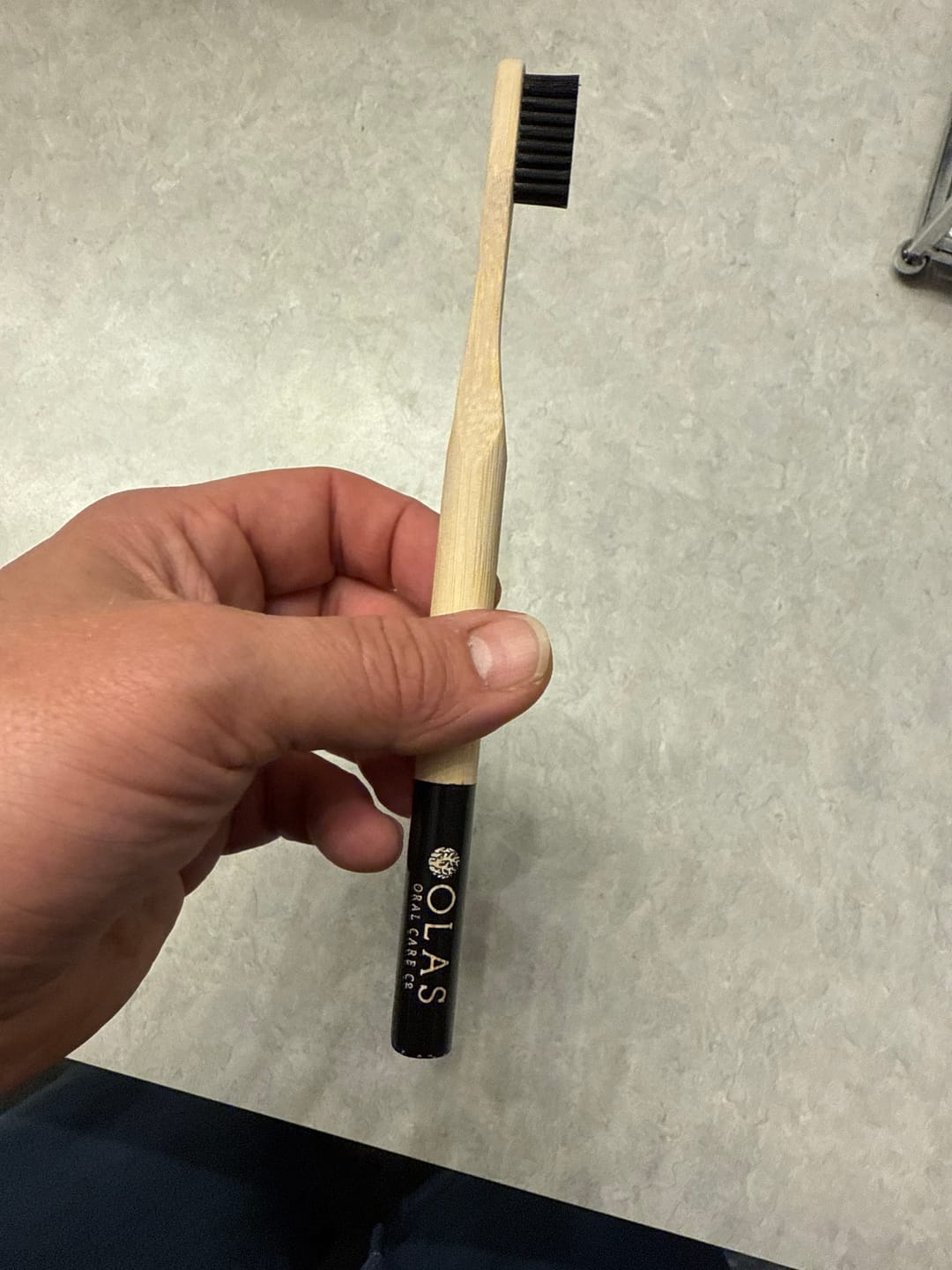 Customer photo review of OLAS Toothbrush Charcoal - Black Handle