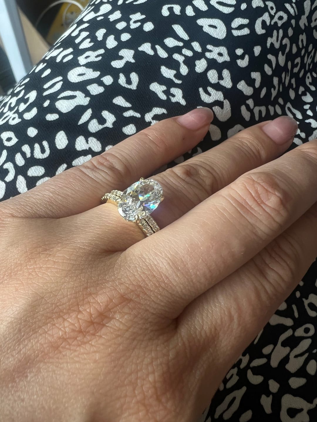 Customer photo review of S925 4.0 Carat Oval Cut Wedding Ring Set With Hidden Halo Promise Ring Classic Half Wedding Band