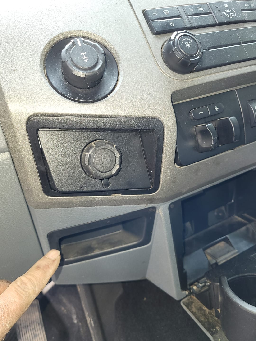 Customer photo review of 2011-2014 Powerstroke FTP SOTF Switch (FTFord2PIN)
