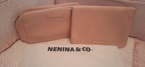 Customer photo review of Pack Nacimiento Bebé: Portadocumentos + Neceser de Eco Piel MIREM Rosa pálido | Nenina & Co