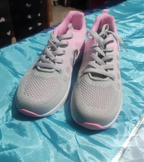 Customer photo review of Ortho Sport Max Zapatillas ortopédicas para el dolor de pies