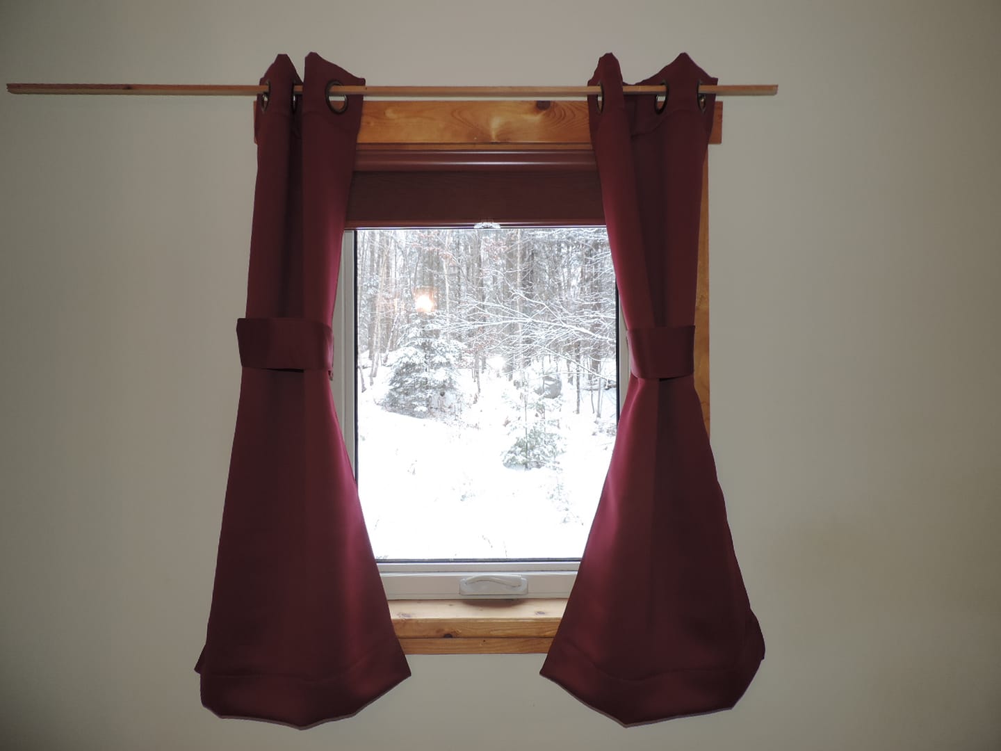 Customer photo review of Hussein 4 Layers OEKO Certified Soundproof Thermal 100% Blackout Anti-Dust Premium Custom Curtain