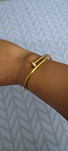 Customer photo review of Nail Bangle Bracelet