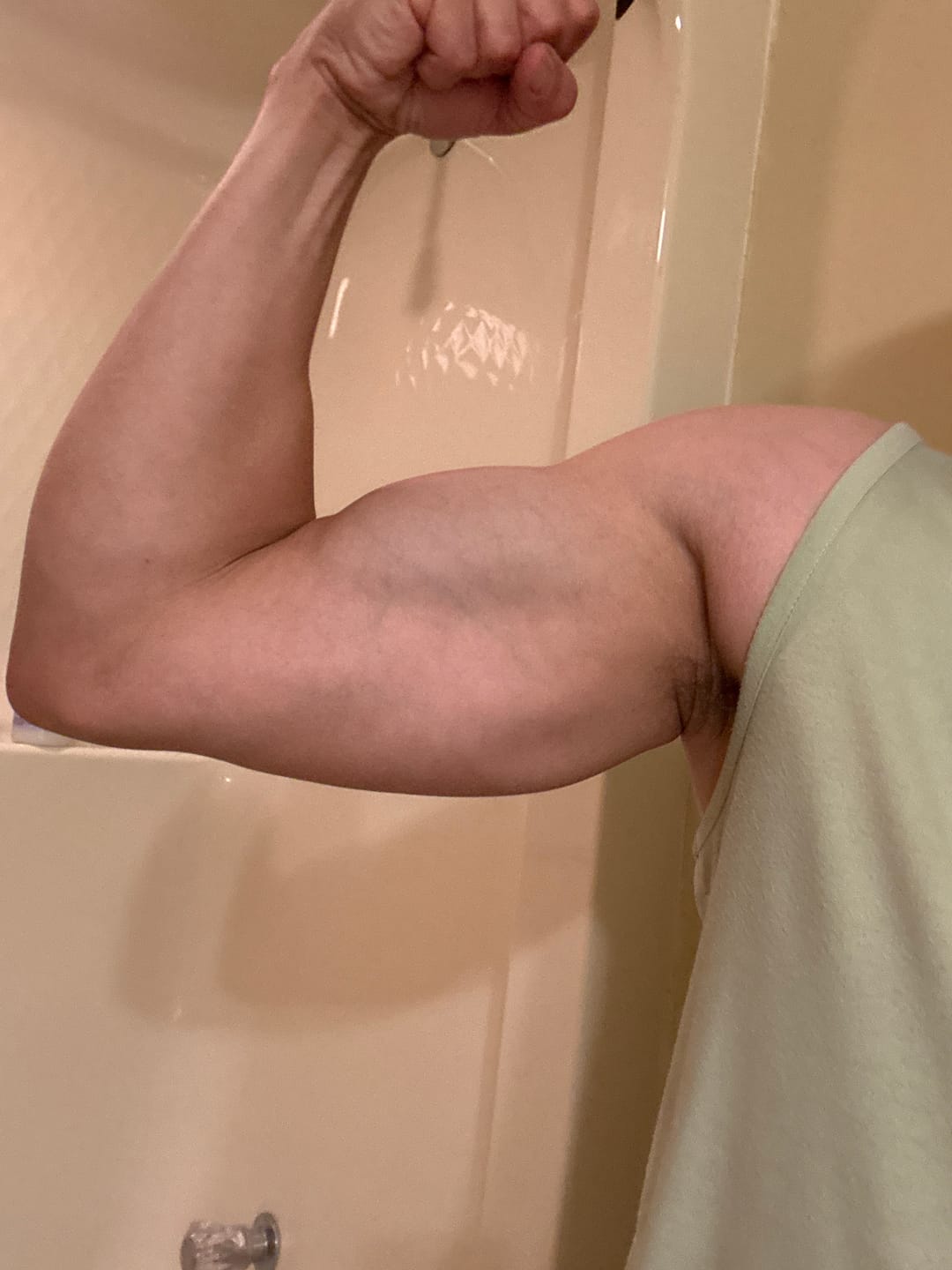 Customer photo review of Hydroxygenin™ - Hormonal Fat Burner, Muscle Preserving Blend