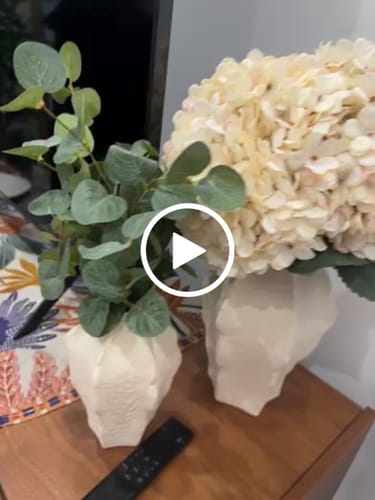 Customer video review of Grande Hortensia (5 tiges) - Crème