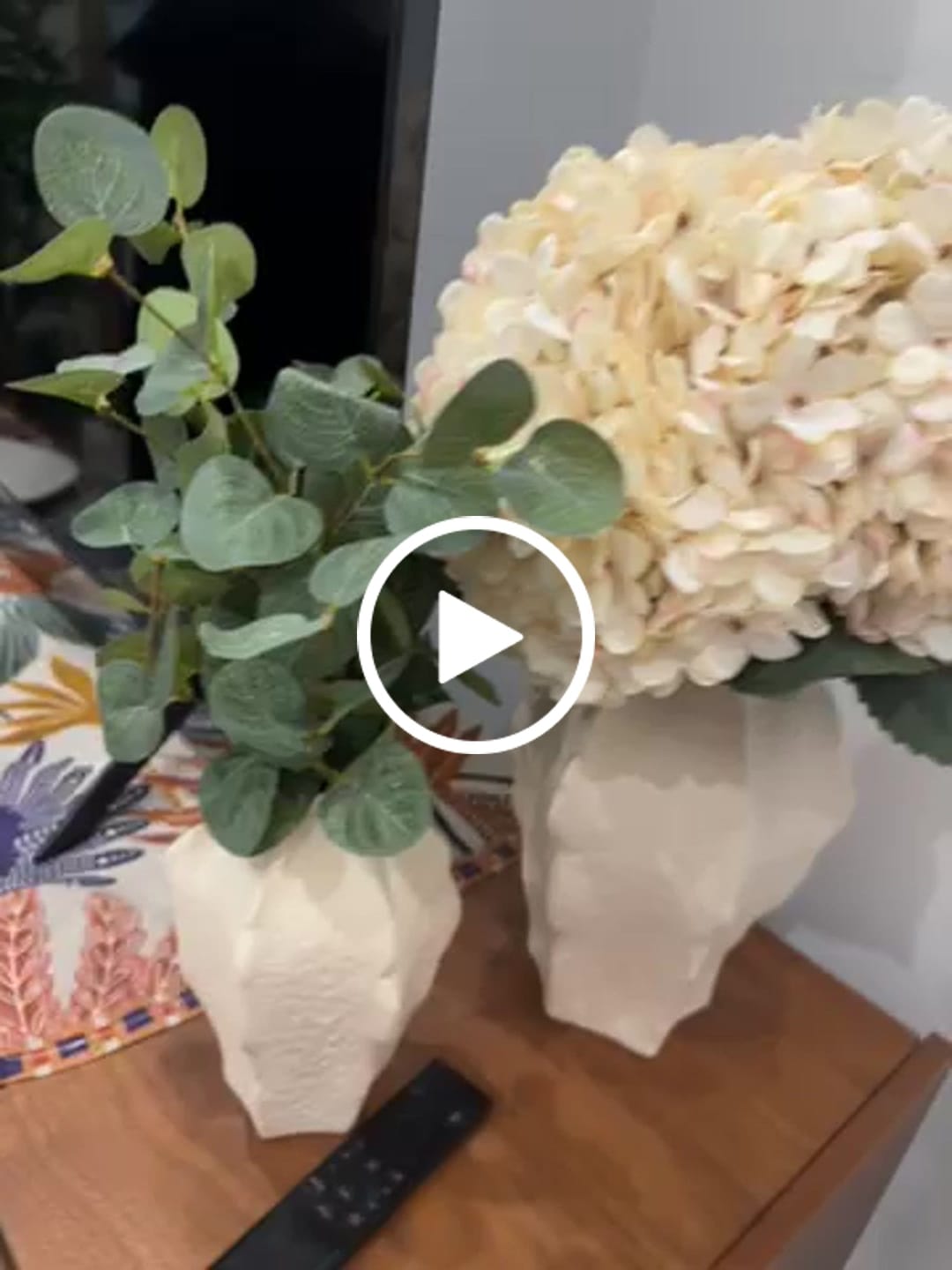 Customer video review of Grande Hortensia (5 tiges) - Crème