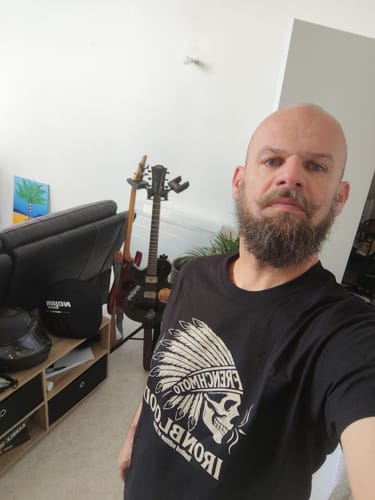 Customer photo review of T-SHIRT IRON BLOOD