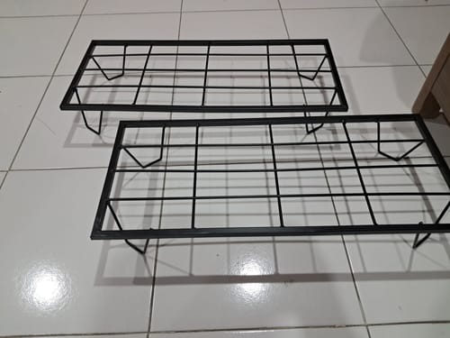 Customer photo review of United Crafts Indoor & Outdoor Rectangle Heavy Flower Pot Stand