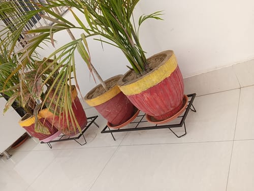 Customer photo review of United Crafts Indoor & Outdoor Rectangle Heavy Flower Pot Stand