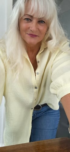 Customer photo review of Musselin Bluse BUTTERMILK LEMON