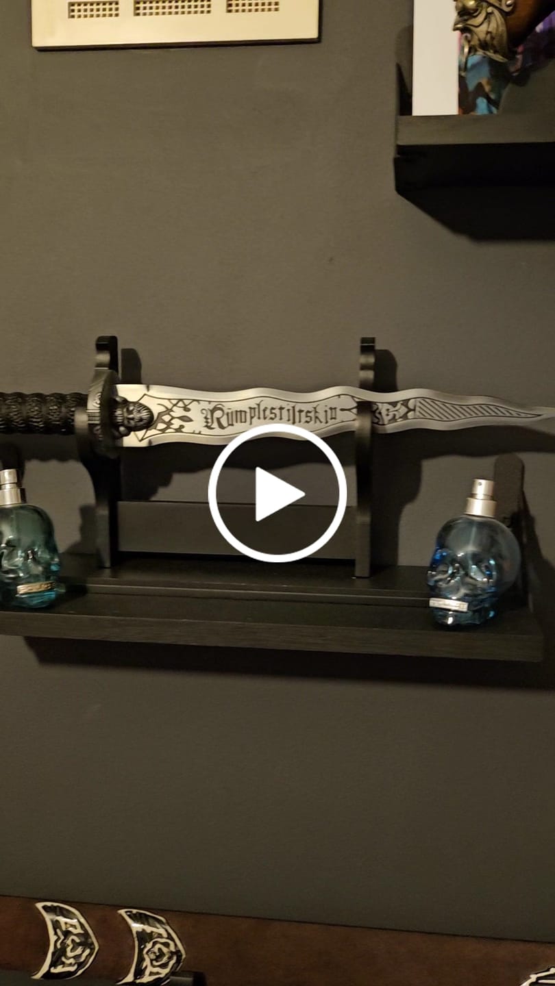 Customer video review of Once Upon A Time - Rumplestiltskin's Dark One Dagger