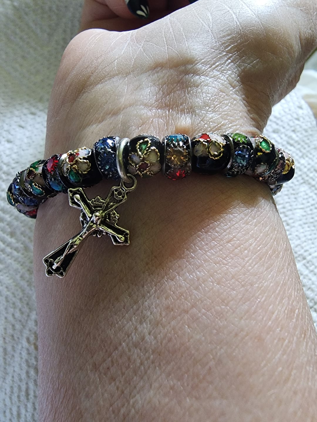 Customer photo review of FREE Today: Handcrafted Cloisonné Beads Timeless Faith Bracelet: A Testament of Christ's Presence