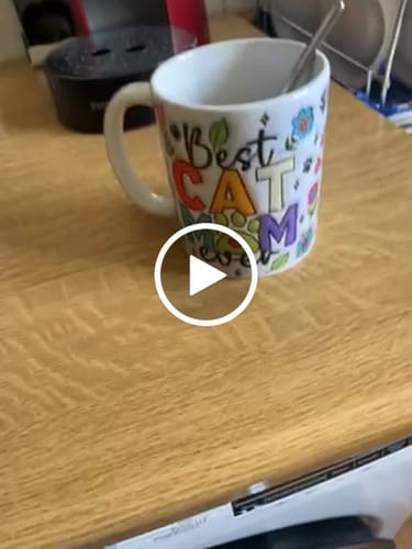 Customer video review of Beste Katzen Mama 3D Optik - Individuelle Tasse