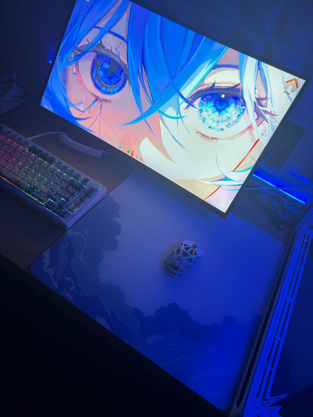 Customer photo review of Wraith Cosmic Glass V2 Cam Mousepad