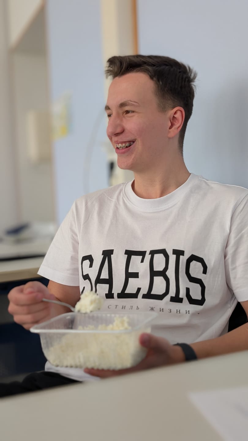 Customer photo review of Lifestyle Herren T-Shirt weiß by SAEBIS®