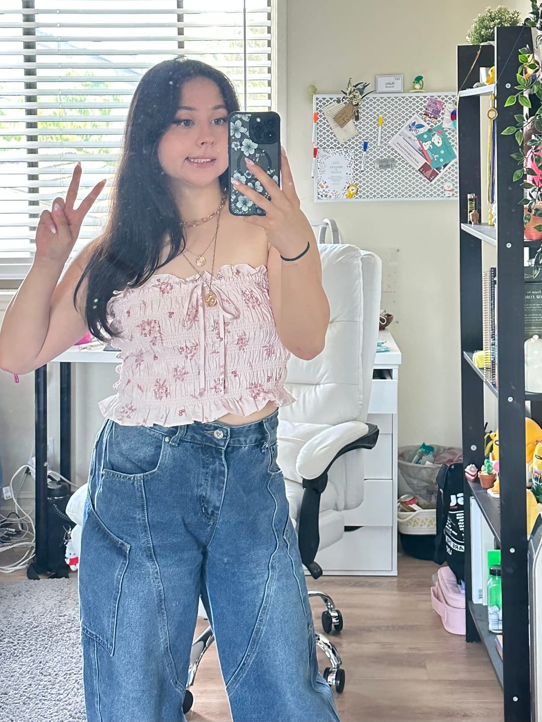 Customer photo review of Aelfric Eden  Baggy Barrel Big Pocket Jeans