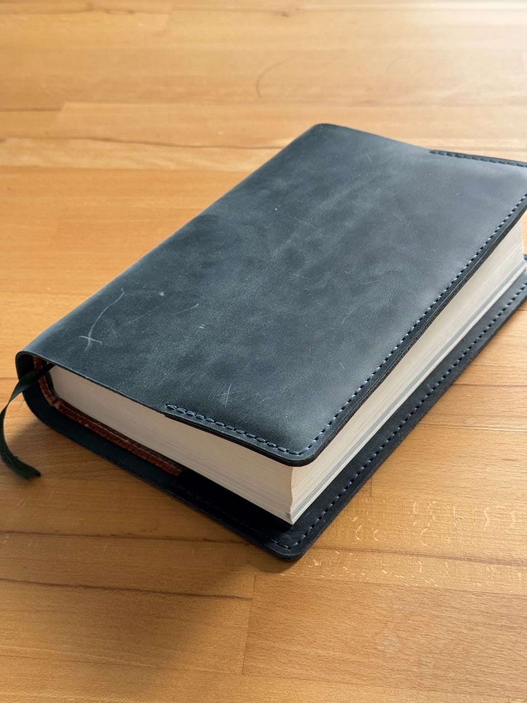 Customer photo review of Bibelhülle "Basic+" · echtes Leder · Individuelle Größen · handmade Bibelhülle nach Maß · optionale Gravur