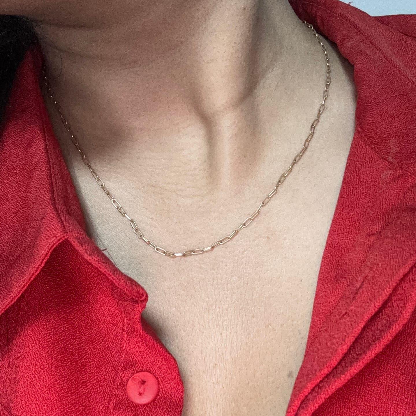 Customer photo review of Gold Essential Ouro Paperclip Necklace