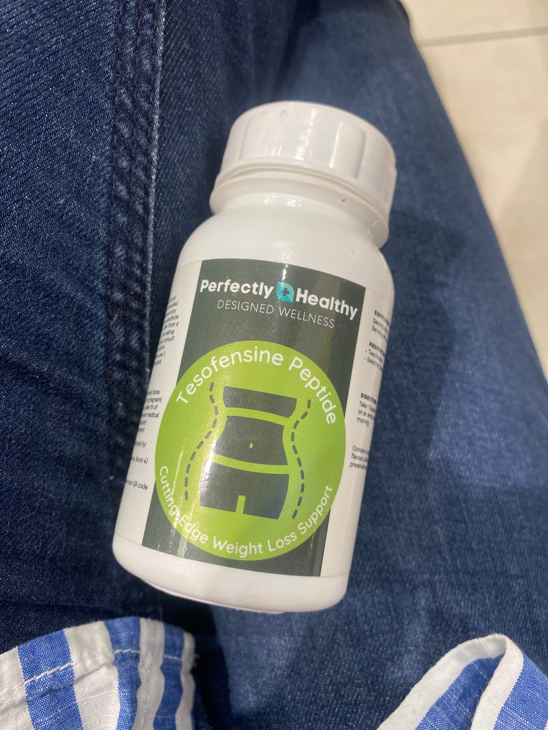 Customer photo review of Tesofensine Peptide Capsules: Cutting-Edge Weight Loss Support