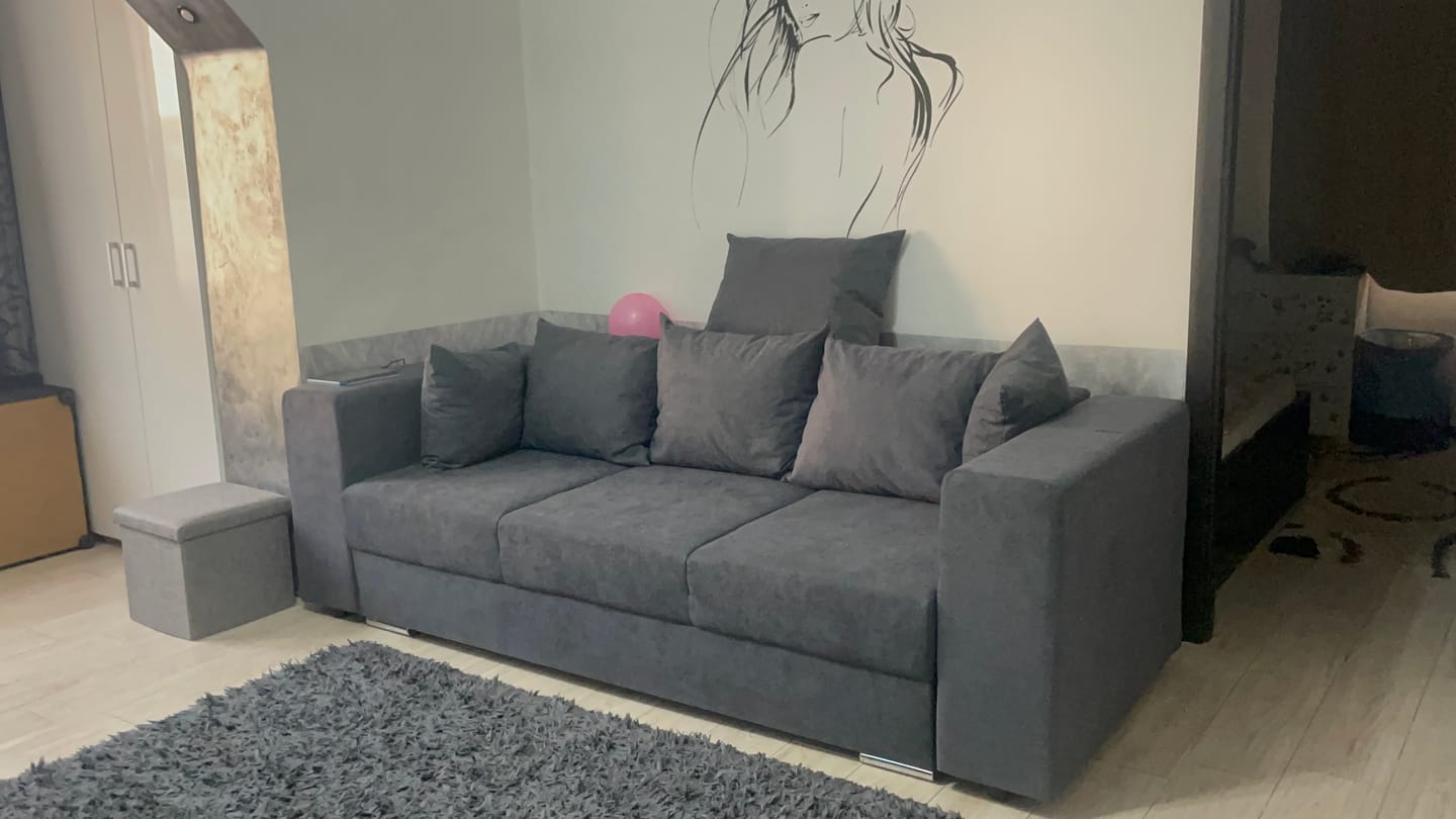 Customer photo review of Canapea extensibilă dumonde cu ladă de depozitare si sezut confortabil din spuma HR, Gloria Antracit 240x100 cm
