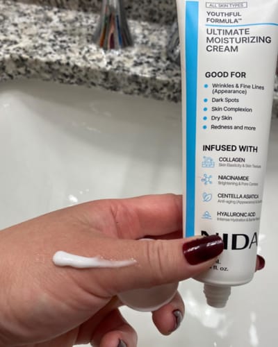 Customer photo review of NIDA Youthful Formula Ultimate Moisturizing Cream.