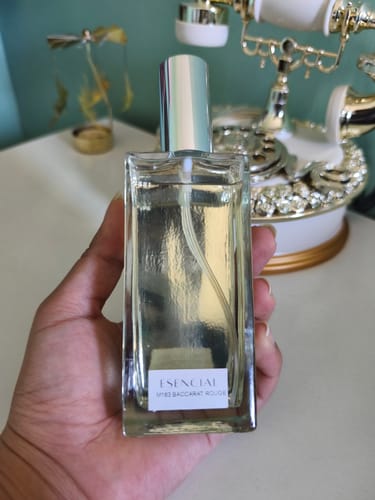 Customer photo review of M163 Inspirado en: Baccarat Rouge 540 - Maison Francis Kurkdjian