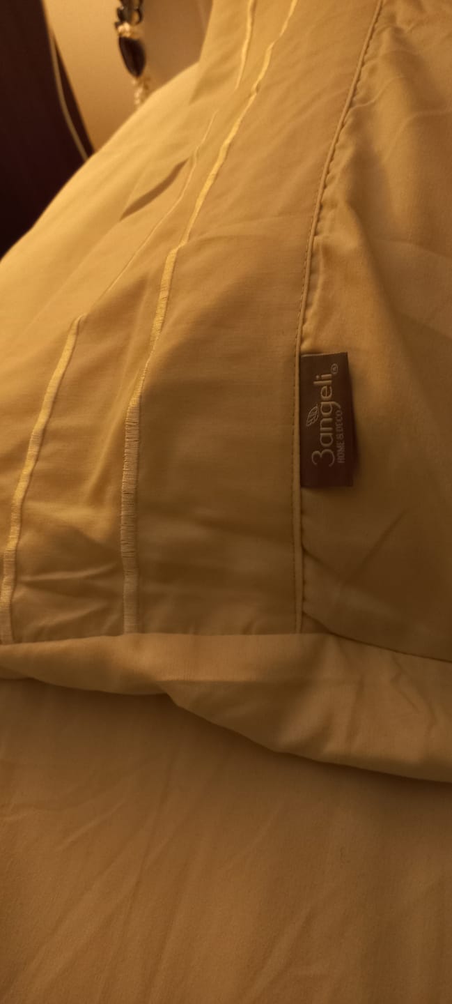Customer photo review of Sábanas Lujo 1800 Hilos - 2 Plazas - Soft Touch