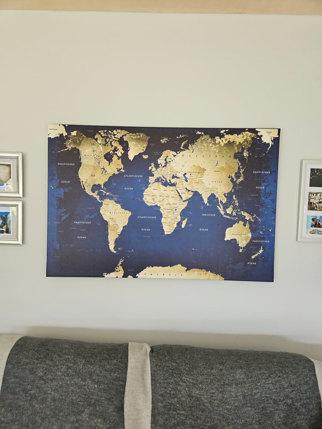 Customer photo review of Leinwandbild - Weltkarte Ocean - Pinnwand