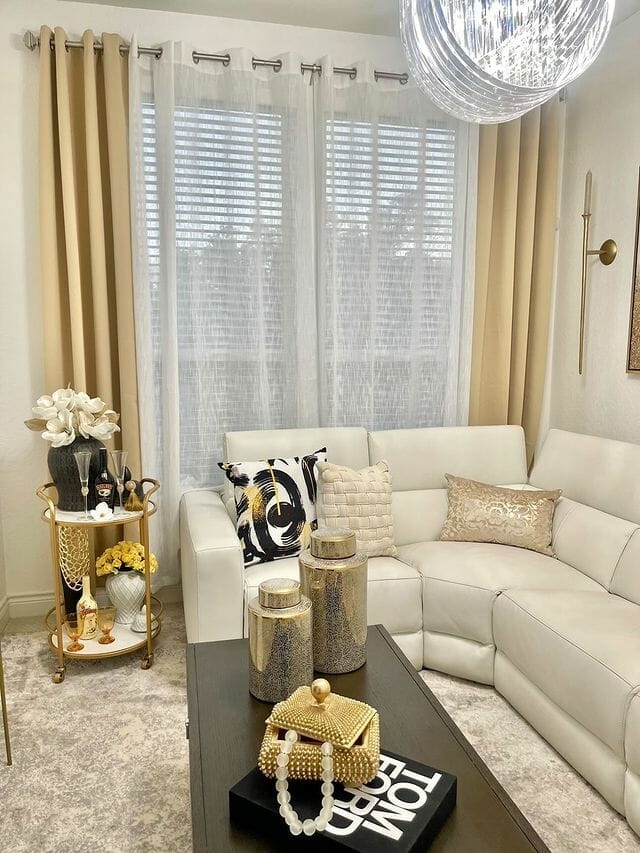 Customer photo review of Hussein 4 Layers OEKO Certified Soundproof Thermal 100% Blackout Anti-Dust Premium Custom Curtain