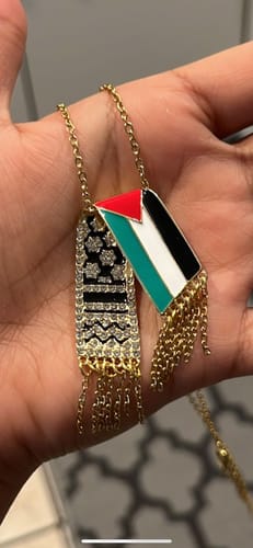 Customer photo review of Keffiyeh Necklace