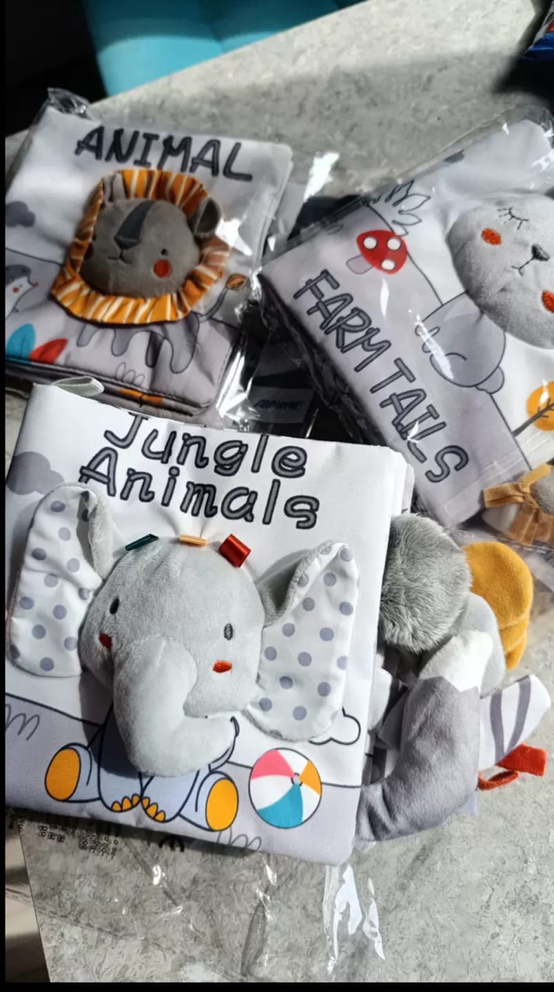 Customer photo review of Baby Sensory Books with Animal Tails 0M+