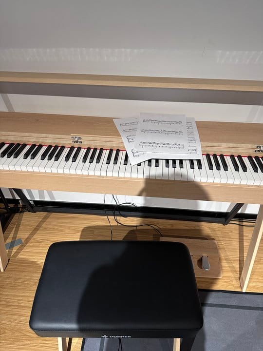Customer photo review of Donner OURA™ R300 Piano numérique 88 touches toucher lourd & son professionnel