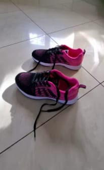 Customer photo review of Ortho Sport Max Zapatillas ortopédicas para el dolor de pies