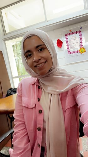 Customer photo review of Matching Butter Modal Hijab Set - Pearl Size 01