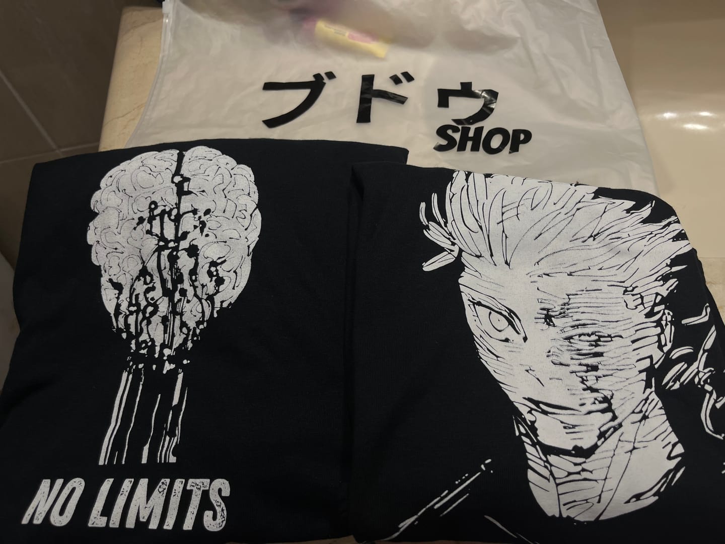 Customer photo review of Gojo Satoru Jujutsu Kaisen