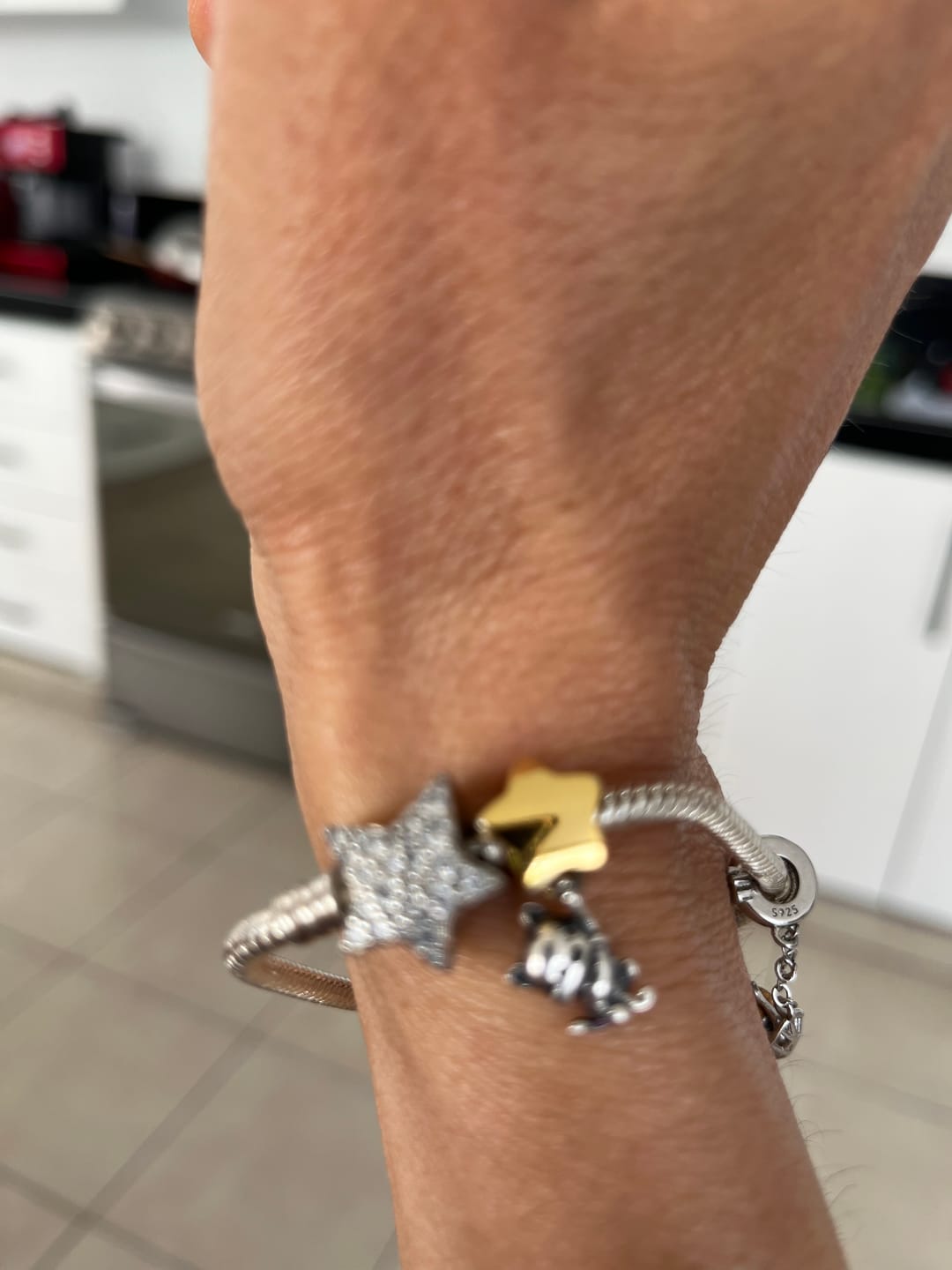 Customer photo review of Charm Gatito y Estrella Dorada